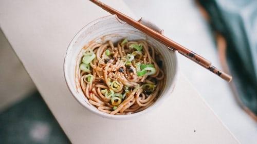 Spicy peanut noodle salad: Lunch is served!