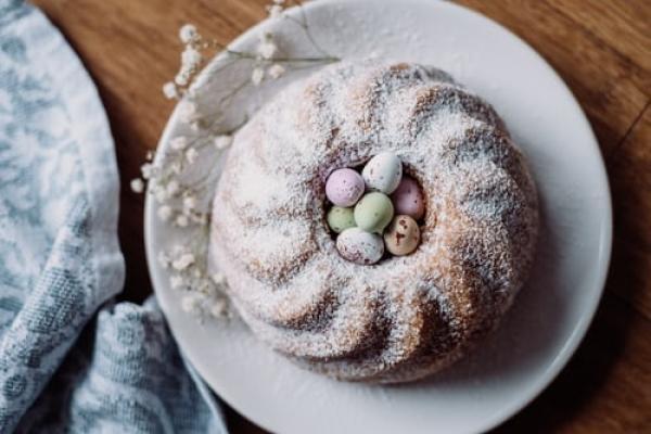 Easter treats: Traditional marbled bundt cake