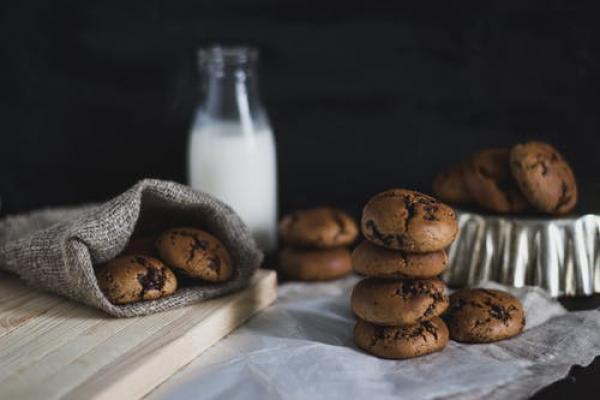 The recipe for the flourless chocolate and almond cookies youve been craving