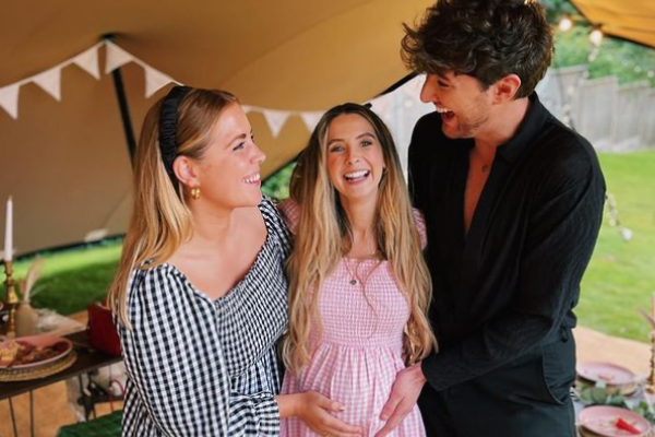 YouTuber Zoe Sugg (Zoella) shares sweet snaps from her picnic chic baby shower