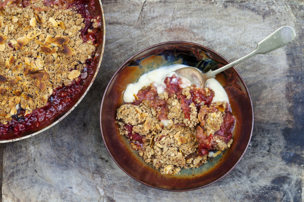 Family Favourite: How to make a delicious Rhubarb Crumble this autumn