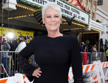 Jamie Lee Curtis officiating daughters wedding in a most unusual outfit.