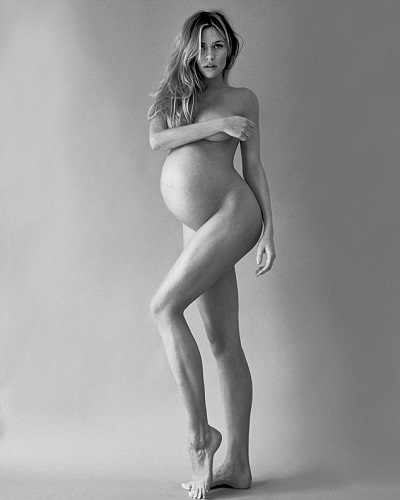 Naked Pregnant Milla Jovovich - Pregnant star shows off her baby bump in stunning nude shoot